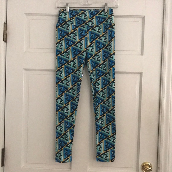 LulaRoe Funky Geometric Triangle Print LEGGINGS *One Size* - Picture 2 of 8